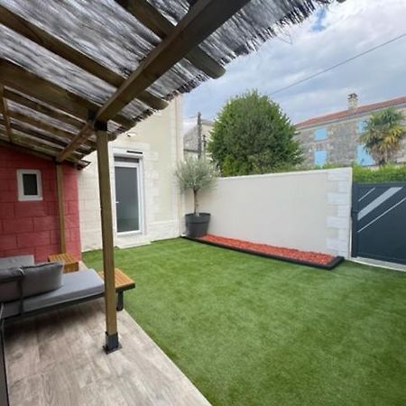 - Le Nuage - Unique, Espace Spa Privatif Et Jardin Avec Plancha Et Salon Privatif, Stationnement Public Gratuit Niort Ngoại thất bức ảnh