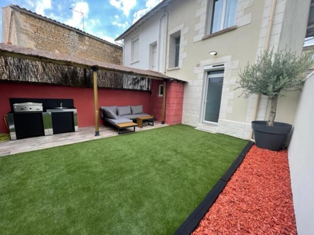 - Le Nuage - Unique, Espace Spa Privatif Et Jardin Avec Plancha Et Salon Privatif, Stationnement Public Gratuit Niort Ngoại thất bức ảnh
