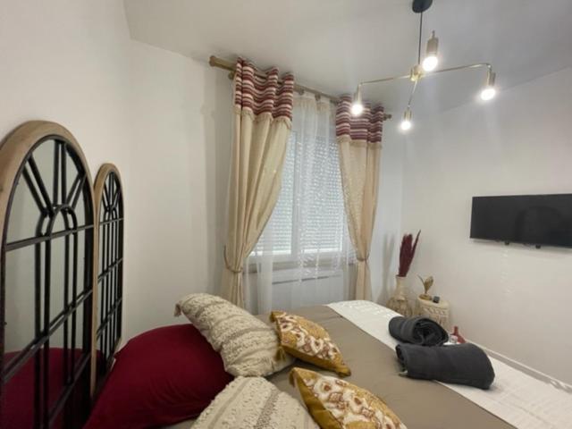 - Le Nuage - Unique, Espace Spa Privatif Et Jardin Avec Plancha Et Salon Privatif, Stationnement Public Gratuit Niort Ngoại thất bức ảnh