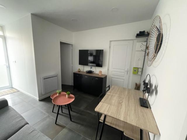- Le Nuage - Unique, Espace Spa Privatif Et Jardin Avec Plancha Et Salon Privatif, Stationnement Public Gratuit Niort Ngoại thất bức ảnh