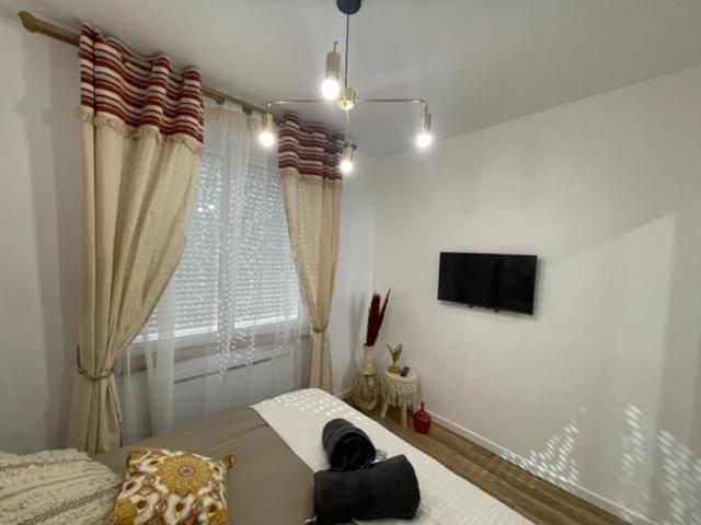 - Le Nuage - Unique, Espace Spa Privatif Et Jardin Avec Plancha Et Salon Privatif, Stationnement Public Gratuit Niort Ngoại thất bức ảnh